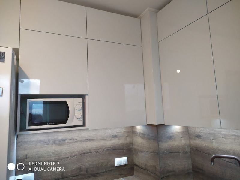 Кухня білий глянець, стільниця та пристінна панель "Хортиця" L0222 1770 фото