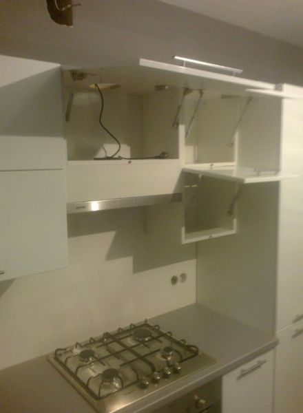 Кухня Білий глянець з вбудованим холодильником і котлом 1350 фото