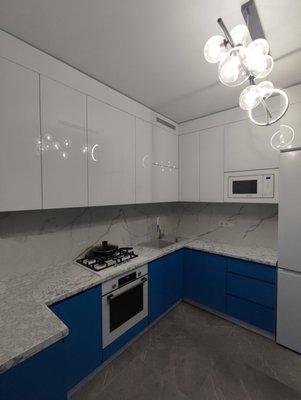 Кухня синьо-біла МДФ фарбований глянець