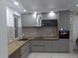 Кухня с Gola профилем. Корпус Дуб Тахо. Фасады серый мат 1565 фото 3