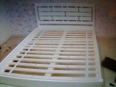 Ліжко дерев'яна біла 1559 фото